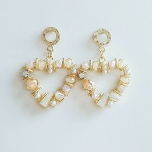 Share

Fashion New Sweet Crystal Pearl Love Earr